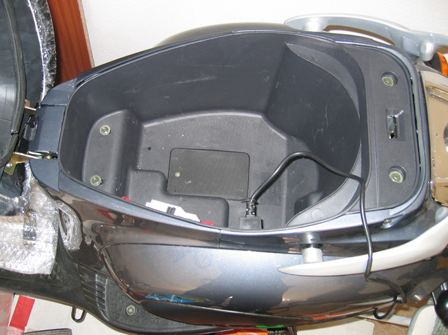 2008-10-24_EV100Metro_02.jpg