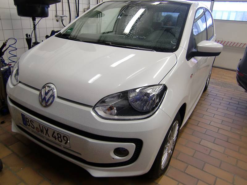 VW UP.JPG