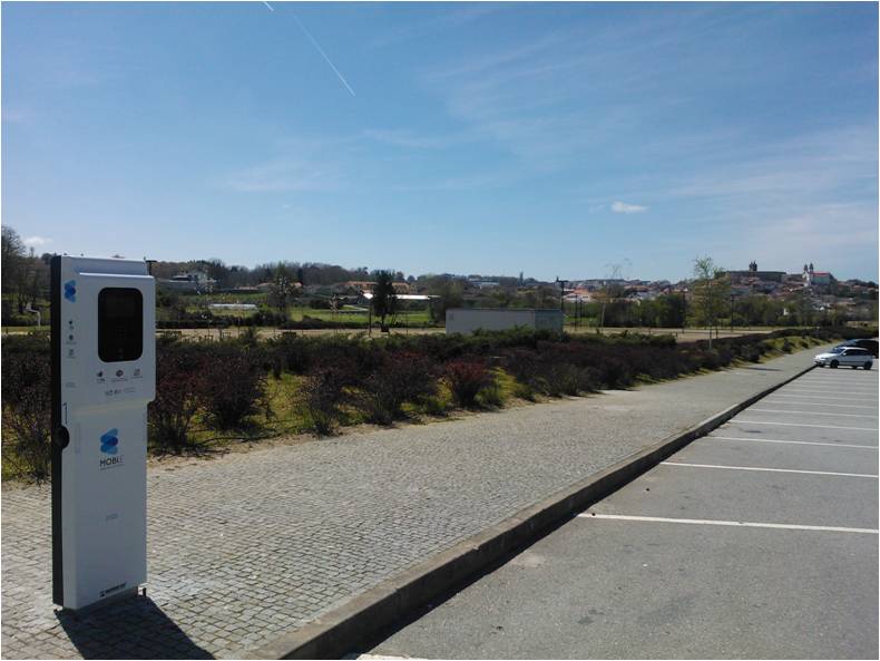 Posto de carregamento Mobi.e Parque de santiago...........jpg