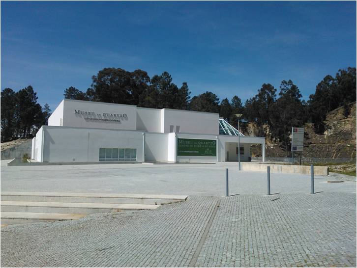 Posto de carregamento Mobi-e Monte de Santa Luzia.........jpg