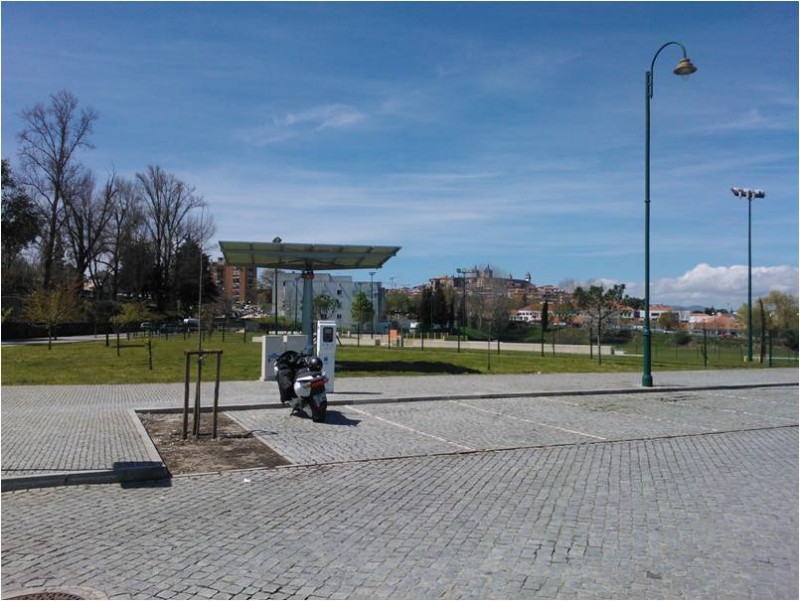 Posto de carregamento Mobi.e Parque do Fontelo 4.jpg