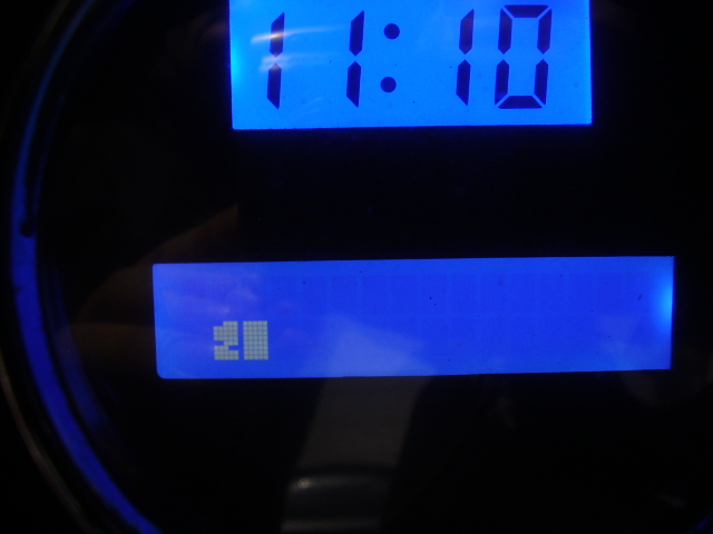 Quando se liga a mota aparece isto em vez de "Monitor de Carga V-1.3 por jmal".