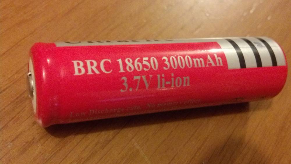 Ultrafire 3000ma.jpg