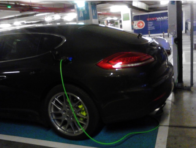 e-panamera.jpg