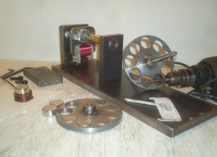 Discos vasados, bobinas e/ou imãs dos dois lados do rotor
