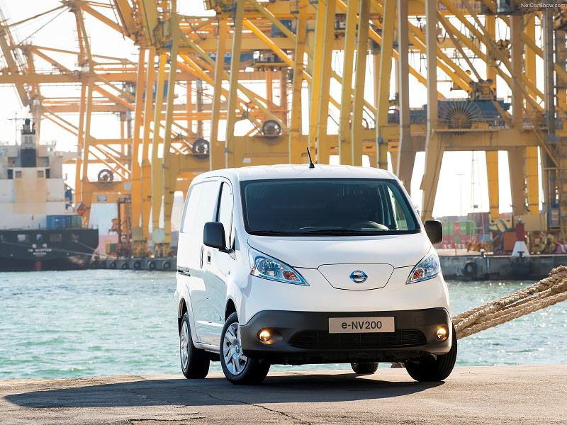 Nissan NV200.jpg