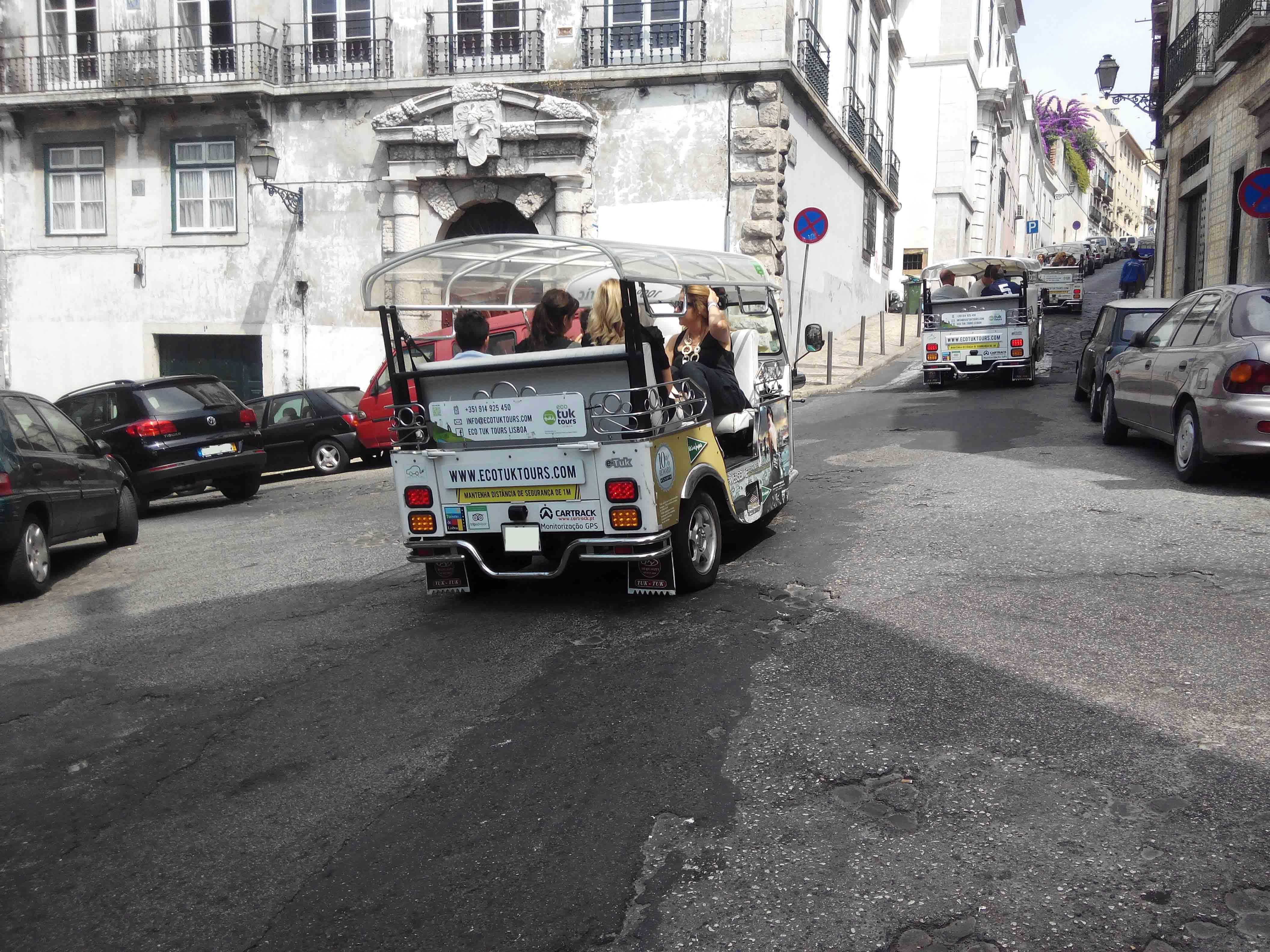 tuk-tuk VE.jpg