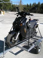 Scooter em atrelado.JPG