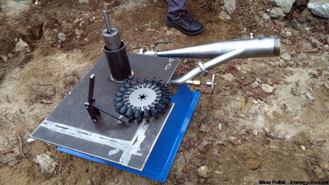 A base do freio, rotor Pelton