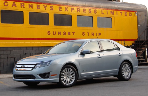 2010-ford-fusion-hybrid.jpg