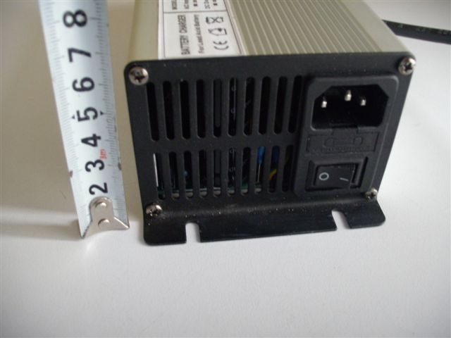 Charger3.JPG