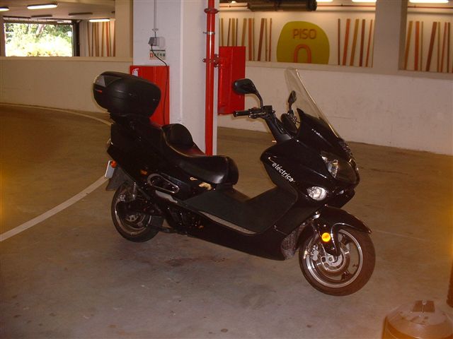 Carregamento Continente Maia Jardim.JPG