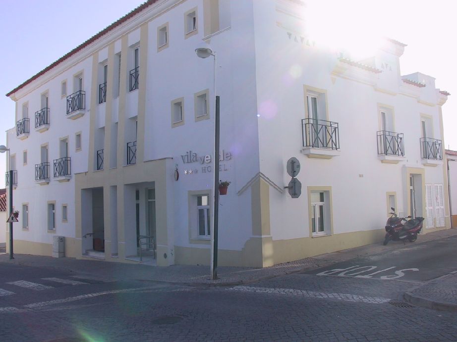 Hotel Vila Verde em Castro Verde -Foi igualmente um bom ponto de carregamento.