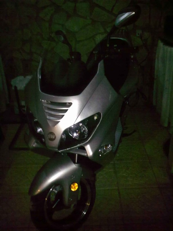 moto-2.jpg