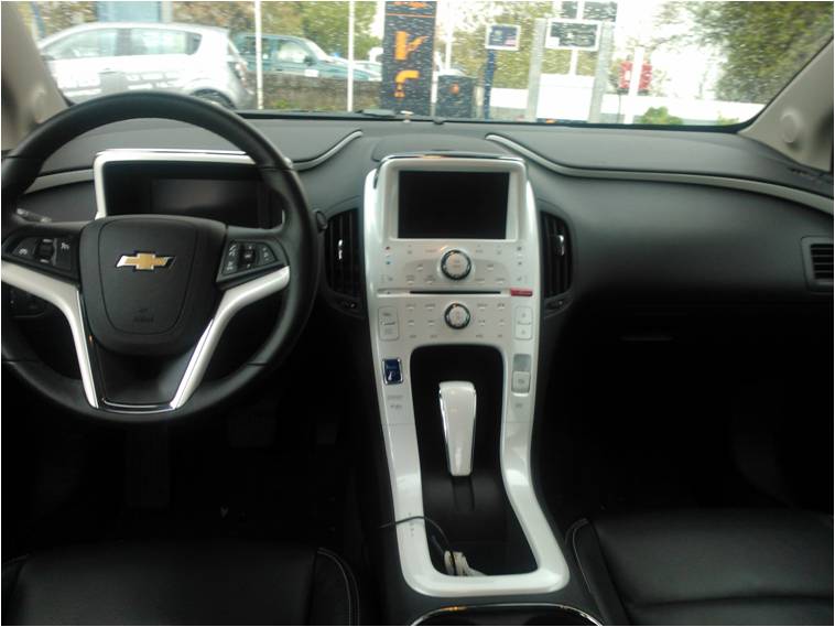 interior_volt2.jpg